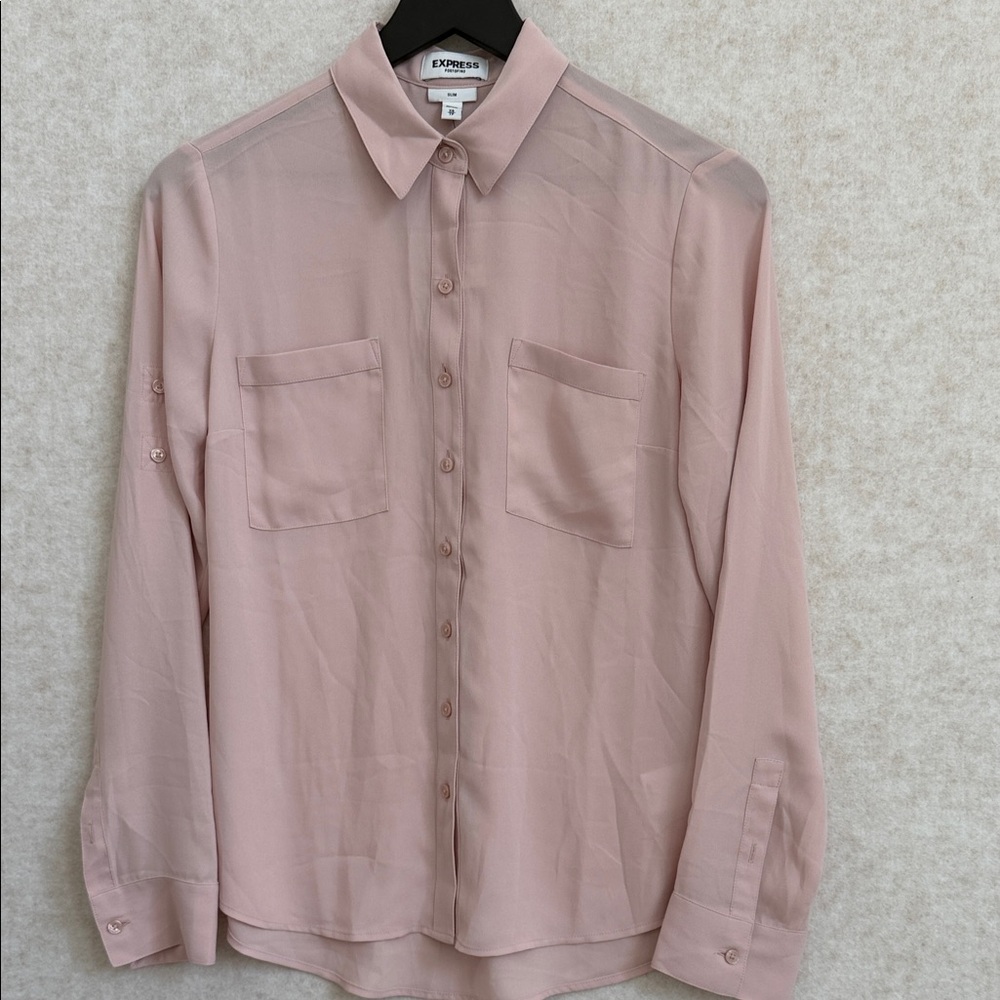 Light Pink Casual Button-Down Shirt